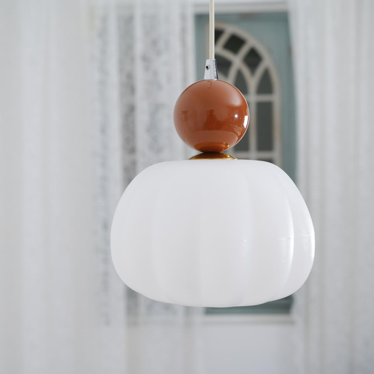 Yedra Organic Round Acrylic Pendant Lamp
