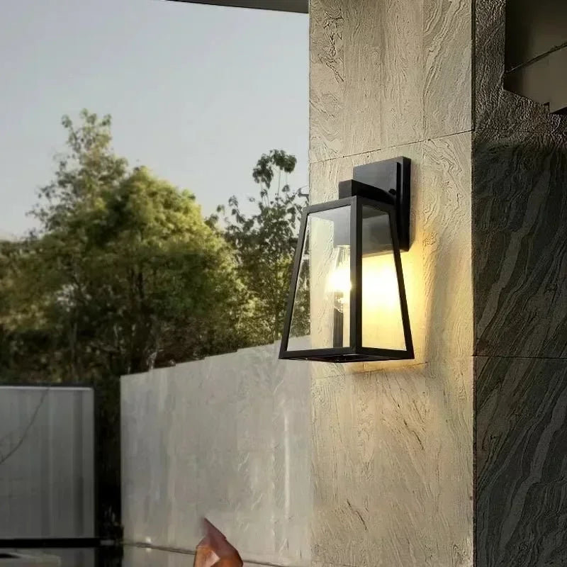 Verona Outdoor Wall Lantern