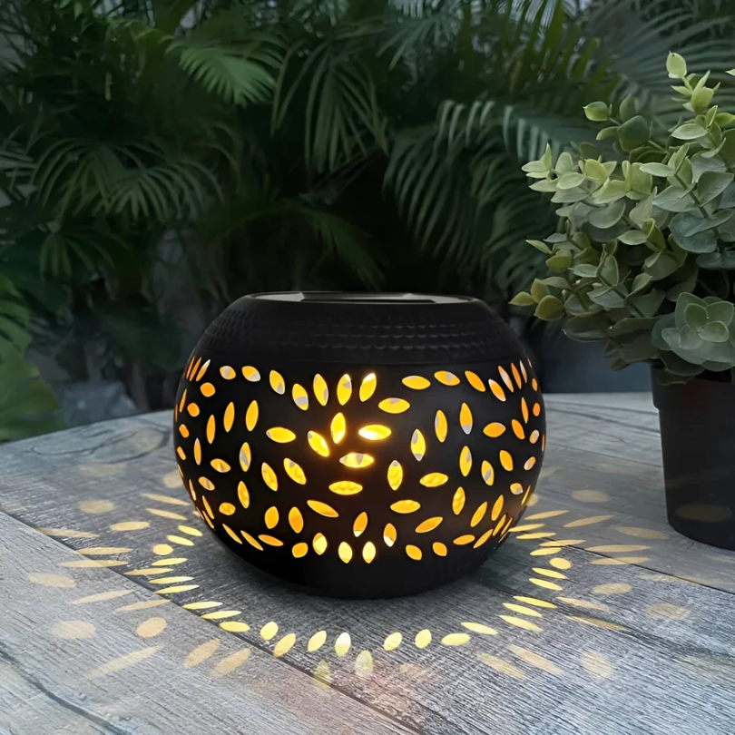 Lumopattern Decorative Solar Garden Light