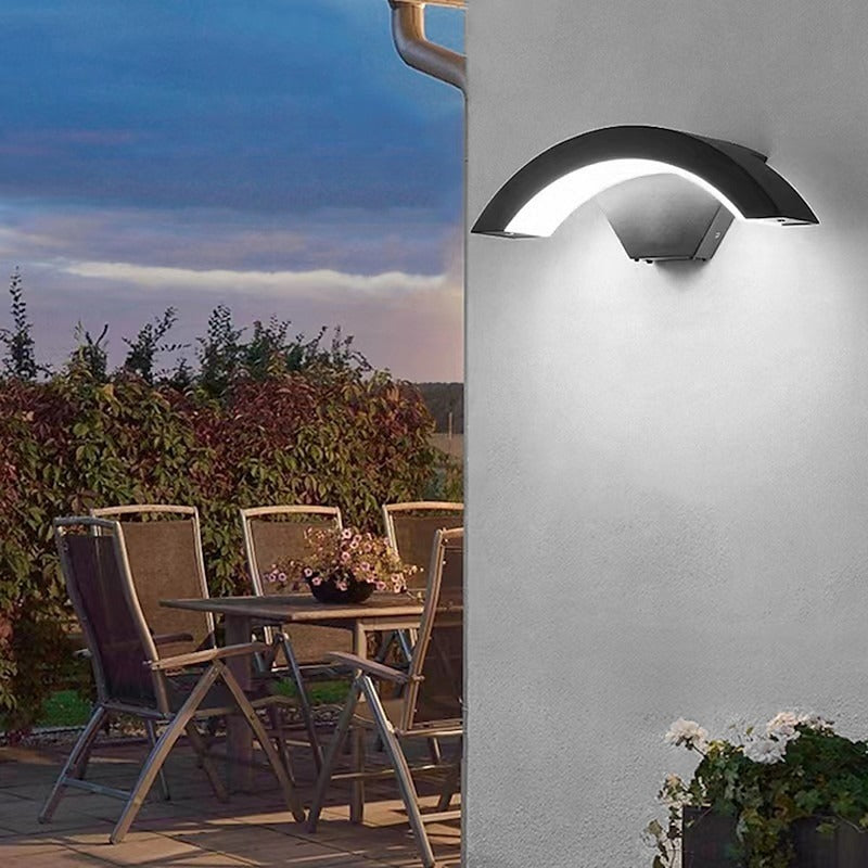 Modern IP65 Outdoor LED Wall Light